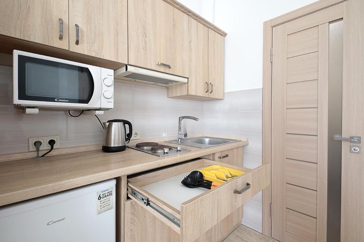 Buk Apartments On Doroshenka 29 Lviv Exterior photo