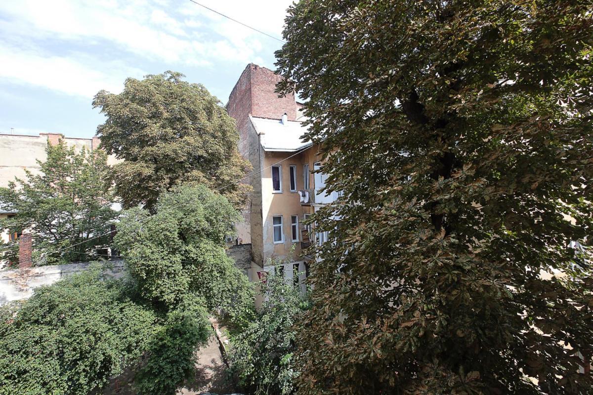 Buk Apartments On Doroshenka 29 Lviv Exterior photo