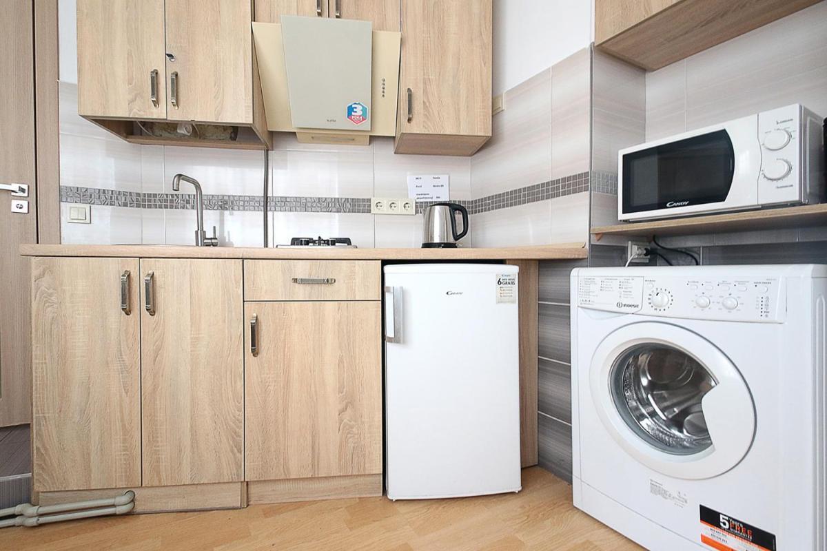 Buk Apartments On Doroshenka 29 Lviv Exterior photo