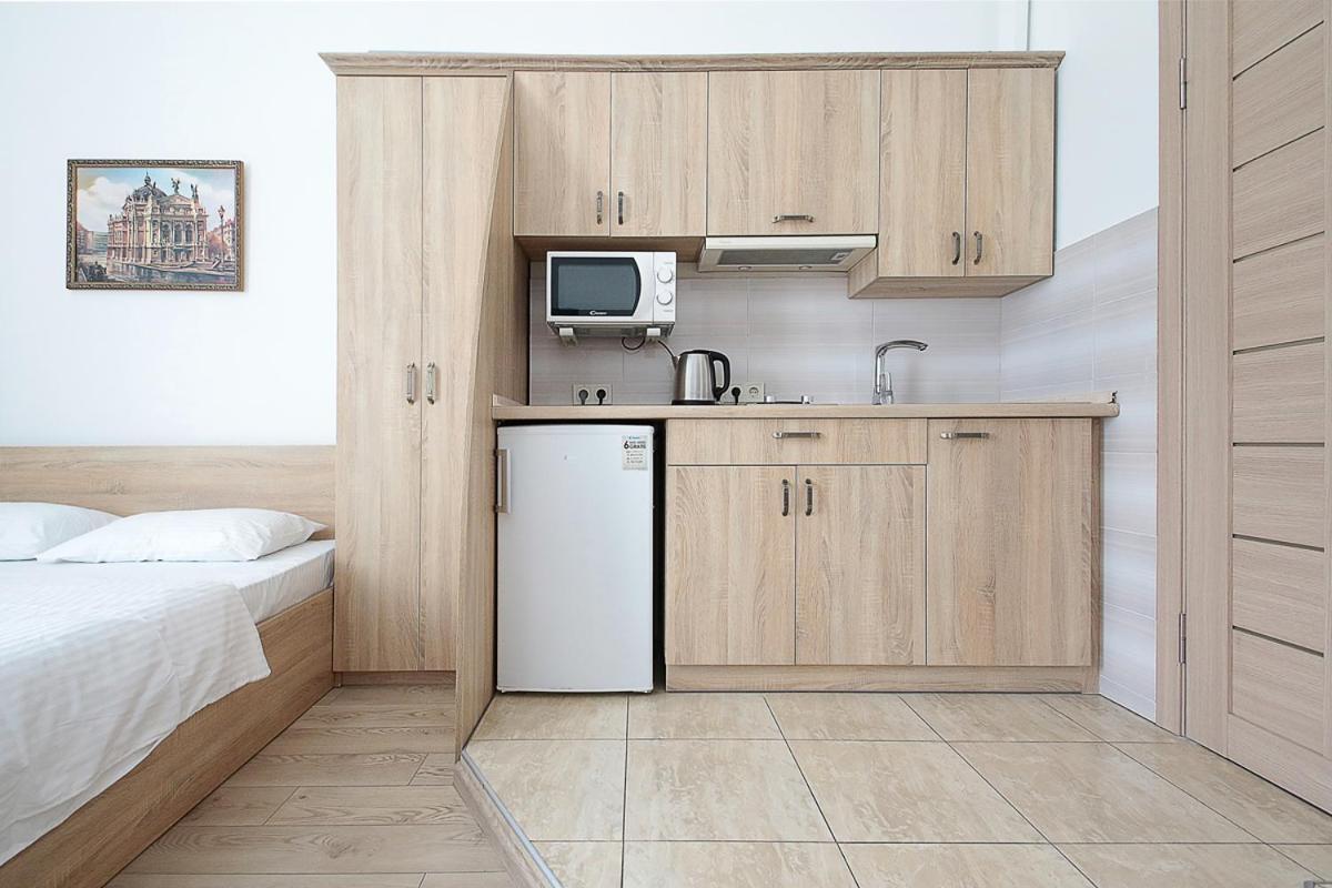 Buk Apartments On Doroshenka 29 Lviv Exterior photo