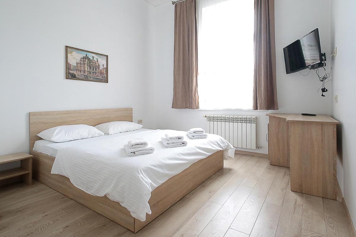 Buk Apartments On Doroshenka 29 Lviv Exterior photo